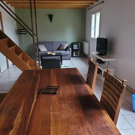 Maison De Louis Semesterbostad